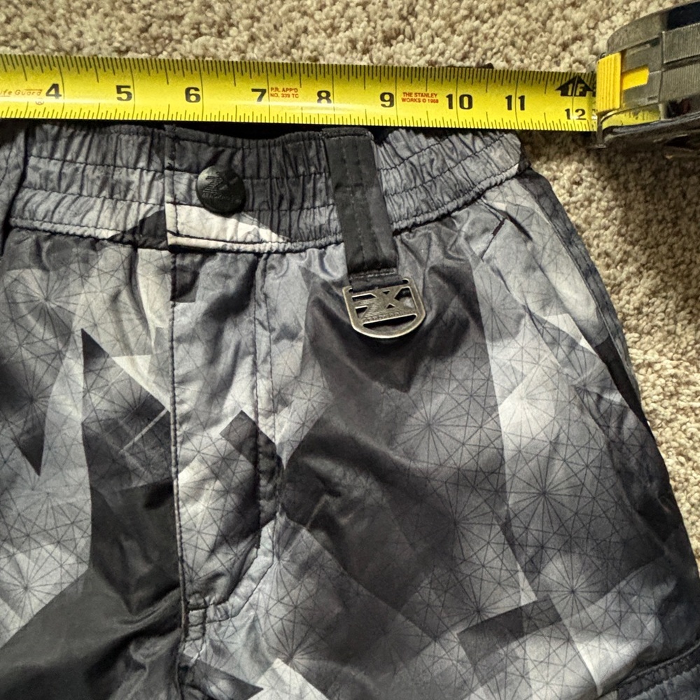 ZeroXposur Ski/Snowboard Pants Black Gray Camo Cargo Insulated Youth 5-6 - Picture 7 of 8